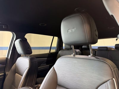 2026 Buick Enclave Sport Touring 1SM w/ Technology & Trailering Pkg
