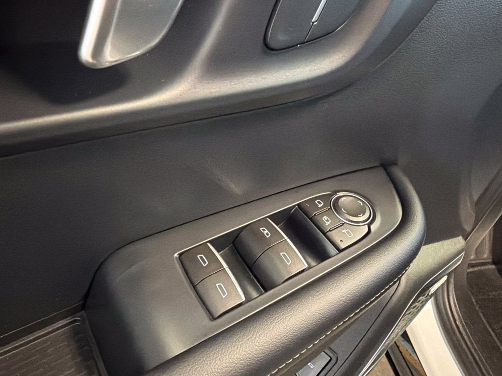 2026 Buick Enclave Sport Touring w/ Technology & Towing Pkg
