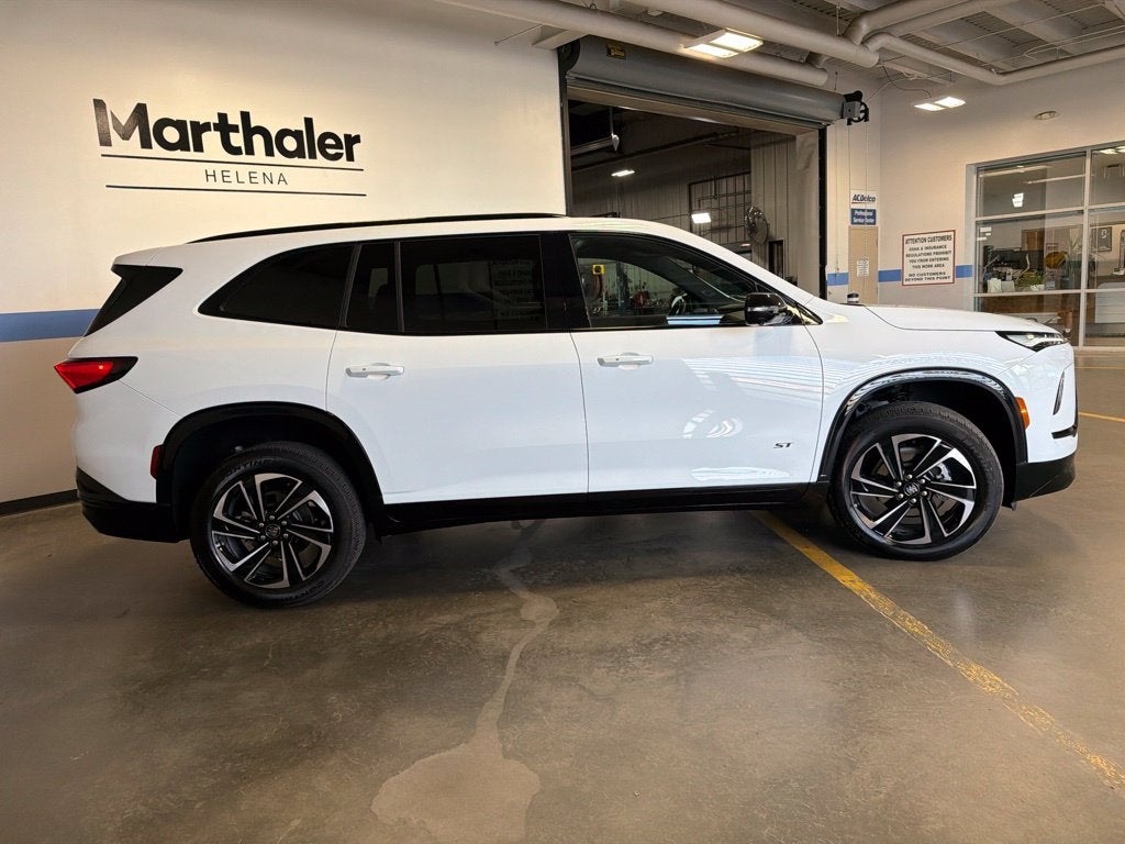 2026 Buick Enclave Sport Touring w/ Technology & Towing Pkg