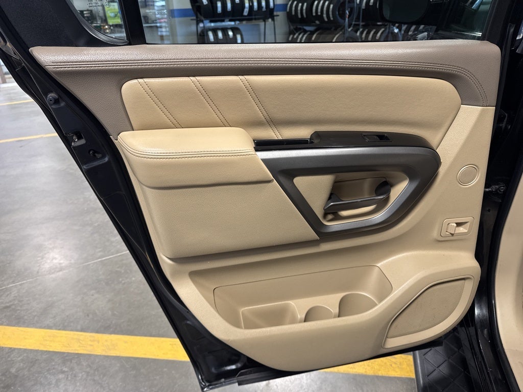 2015 Nissan Armada SL w/ Moonroof