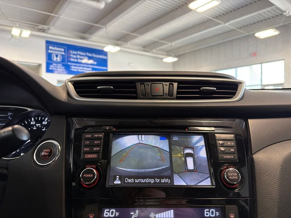 2016 Nissan Rogue SV Premium w/ Nav & Pano Roof