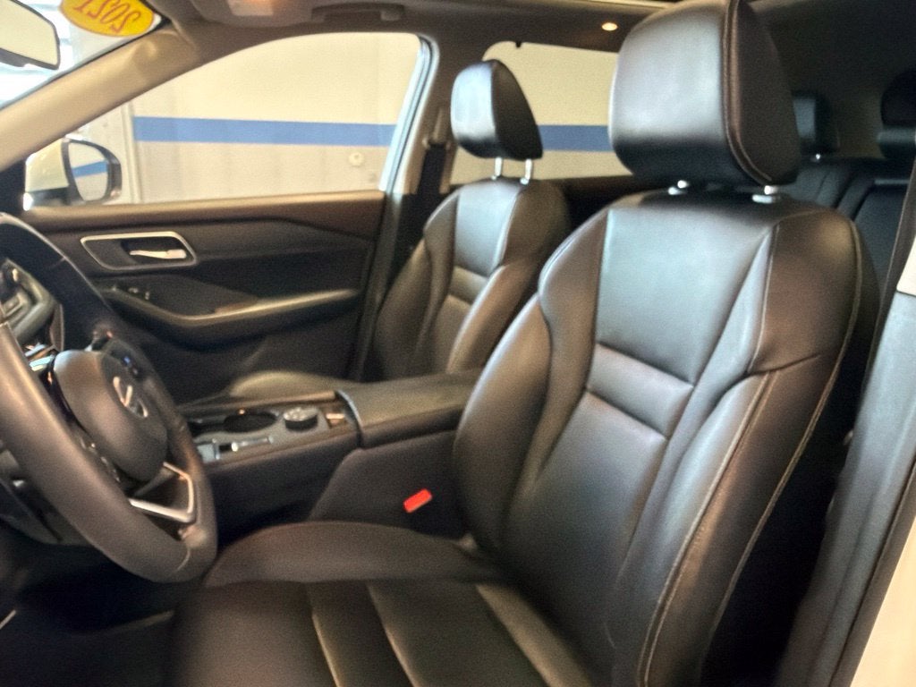 2021 Nissan Rogue SL AWD w/ Intelligent Cruise