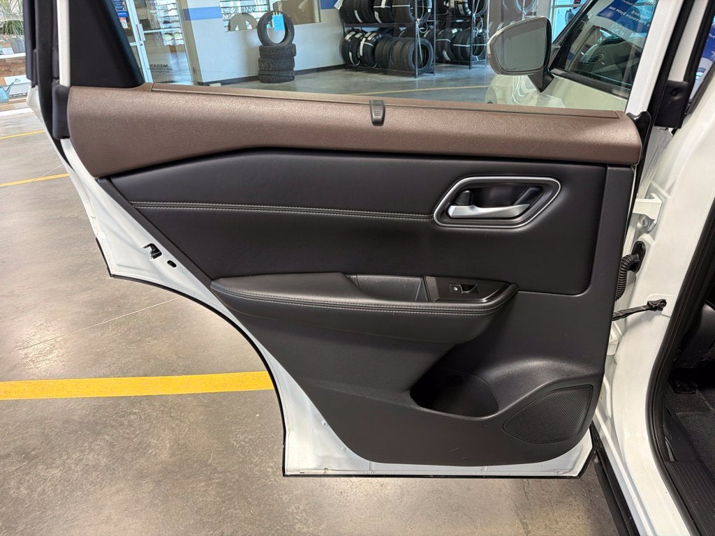 2021 Nissan Rogue SL AWD w/ Intelligent Cruise