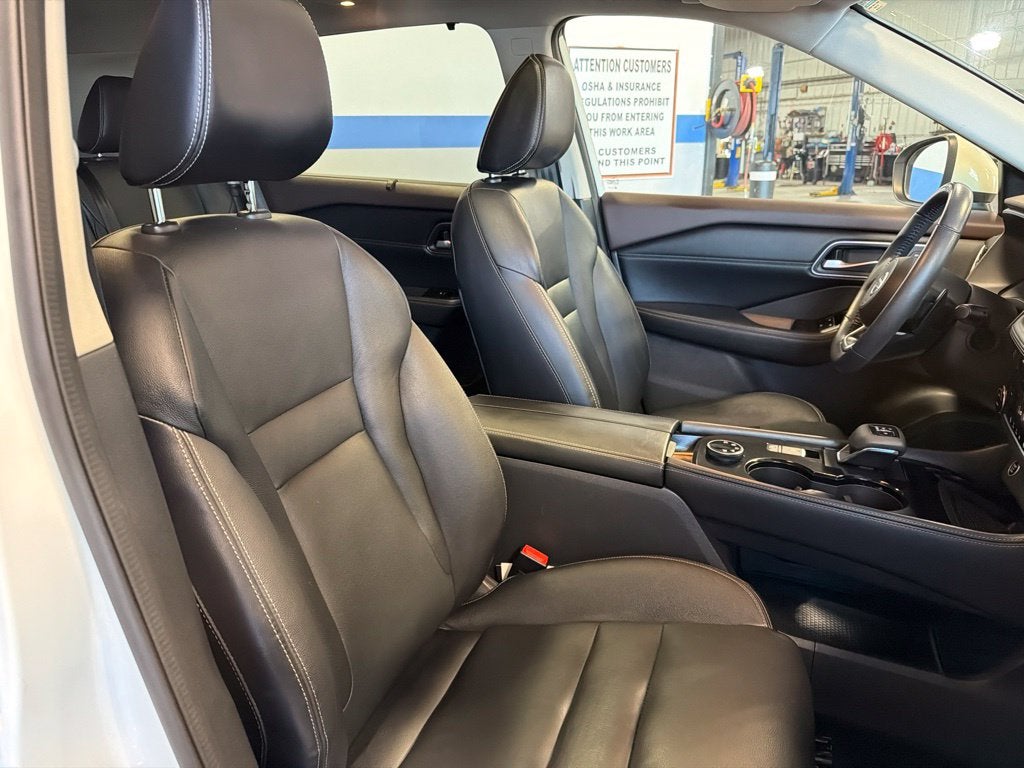 2021 Nissan Rogue SL AWD w/ Intelligent Cruise