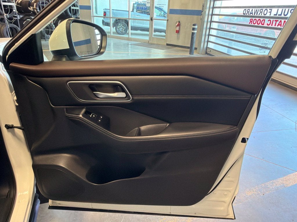 2021 Nissan Rogue SL AWD w/ Intelligent Cruise