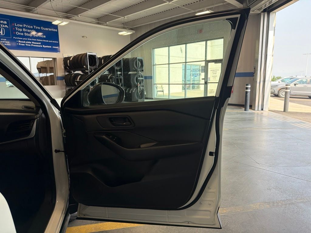 2024 Nissan Rogue S w/ Cargo Pkg