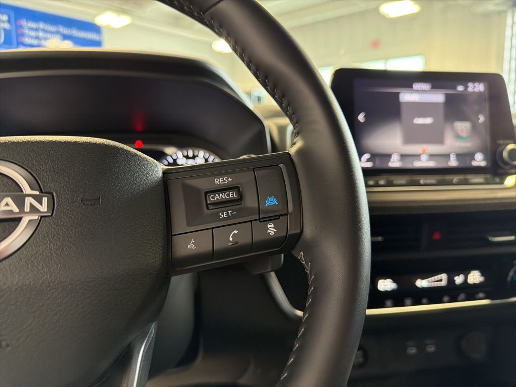 2025 Nissan Rogue SV w/ Pro-Pilot Assit
