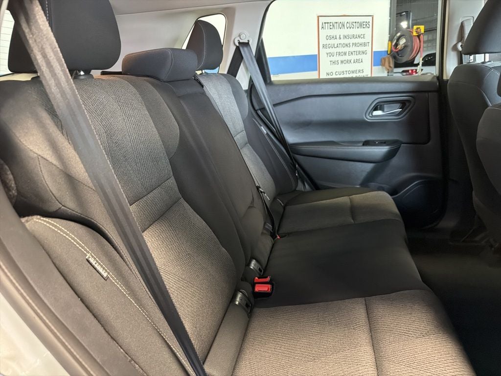 2025 Nissan Rogue SV w/ Pro-Pilot Assit