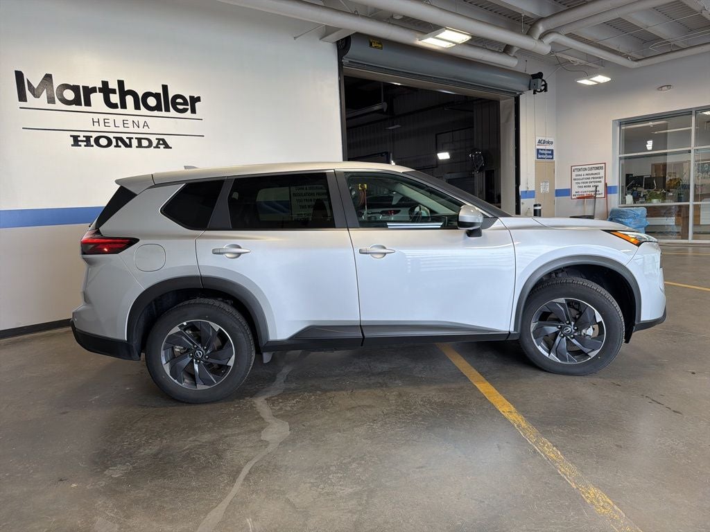 2025 Nissan Rogue SV w/ Pro-Pilot Assit