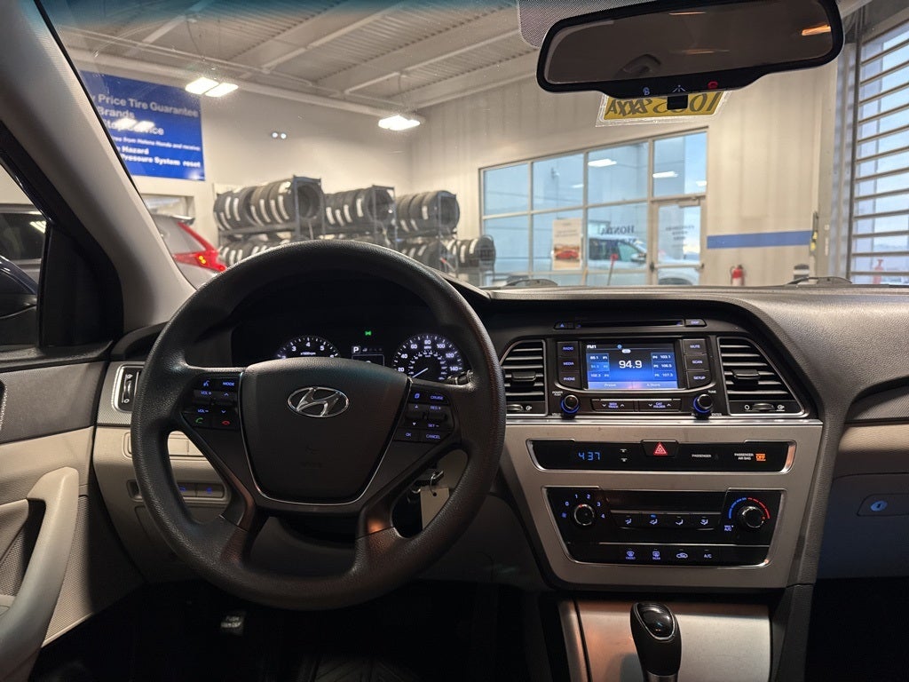 2015 Hyundai Sonata SE w/ Popular Equipment Pkg