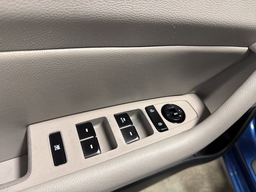 2015 Hyundai Sonata SE w/ Popular Equipment Pkg