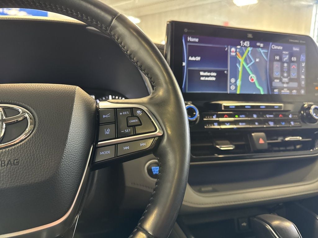 2021 Toyota Highlander Limited w/ Birds Eye View