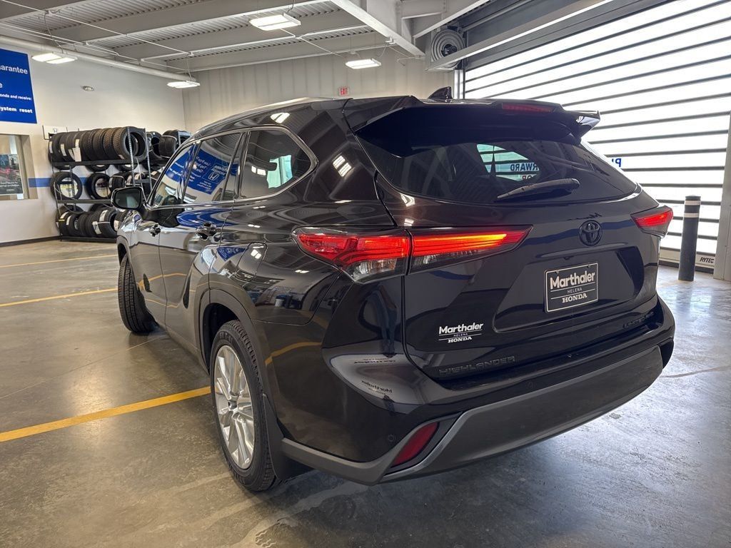 2021 Toyota Highlander Limited w/ Birds Eye View
