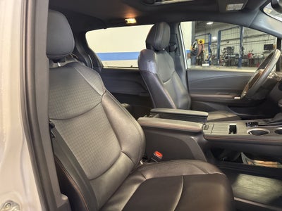 2024 Toyota Sienna XSE AWD 7 Passenger w/ Nav