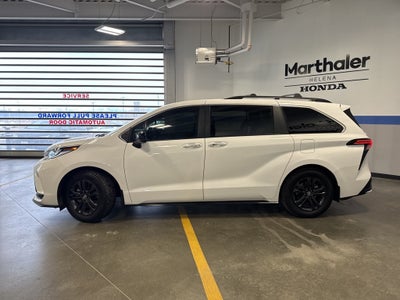 2024 Toyota Sienna XSE AWD 7 Passenger w/ Nav