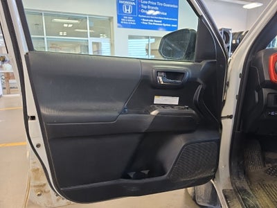 2018 Toyota Tacoma TRD Off-Road w/ Nav V6