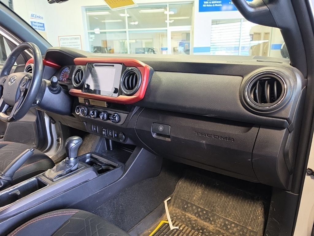 2018 Toyota Tacoma TRD Off-Road w/ Nav V6