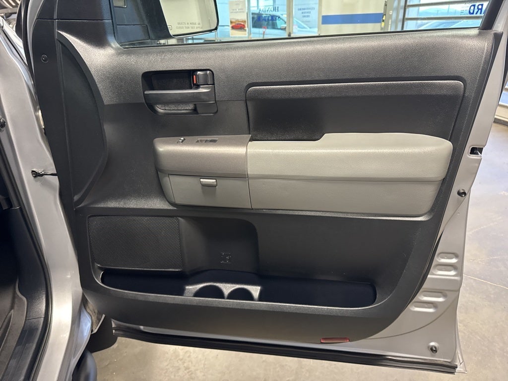 2012 Toyota Tundra Grade 4.6L V8 w/ Convenience Pkg