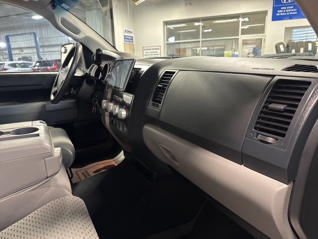 2012 Toyota Tundra Grade 4.6L V8 w/ Convenience Pkg