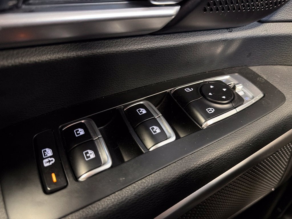 2024 Kia Telluride S w/ NAV & Moonroof Pkg