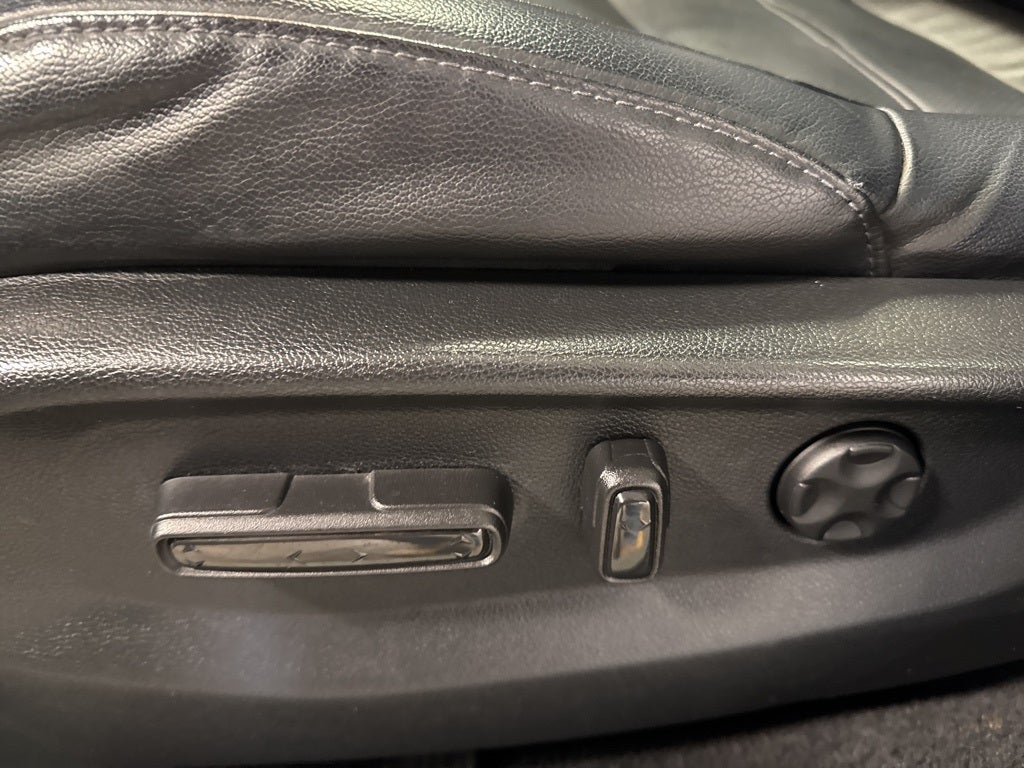 2020 Honda CR-V Touring w/ Adaptive Cruise