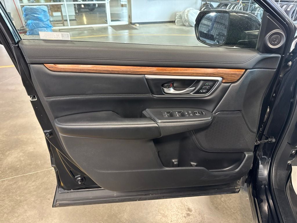 2019 Honda CR-V Touring w/ Nav