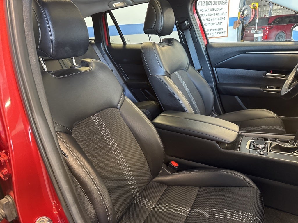 2025 Mazda Mazda CX-50 2.5 S Premium Package w/ Pano Roof & Adaptive Cruise