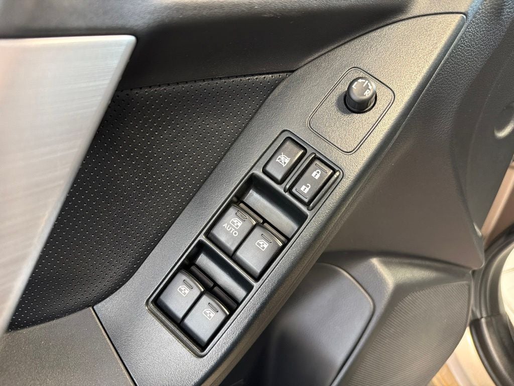 2015 Subaru Forester 2.5i Limited w/ Leather