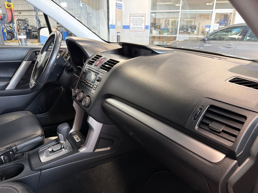 2015 Subaru Forester 2.5i Limited w/ Leather