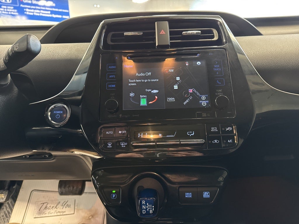 2016 Toyota Prius Three w/ Advanced Technology Pkg