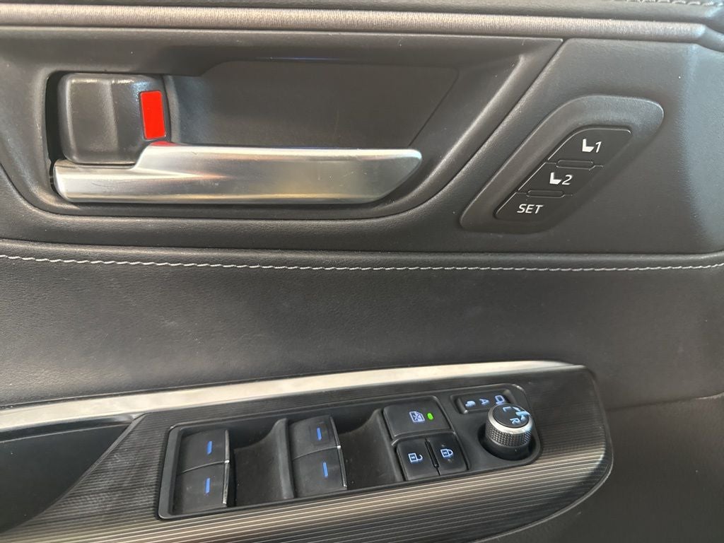 2022 Toyota Venza XLE