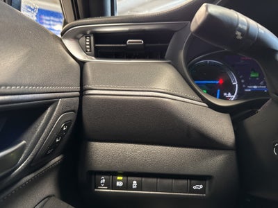 2024 Toyota Venza XLE Hybrid w/ Nav