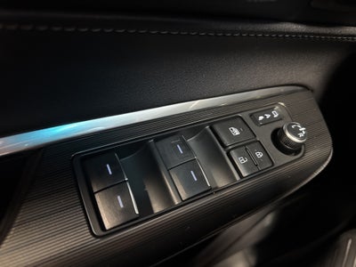 2024 Toyota Venza XLE Hybrid w/ Nav