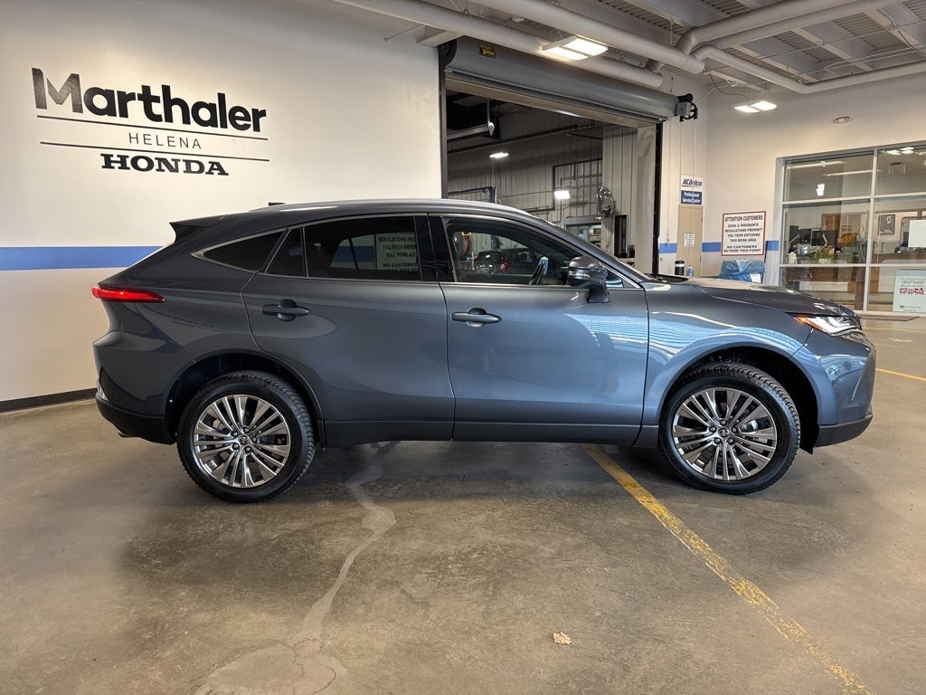 2024 Toyota Venza XLE Hybrid w/ Nav