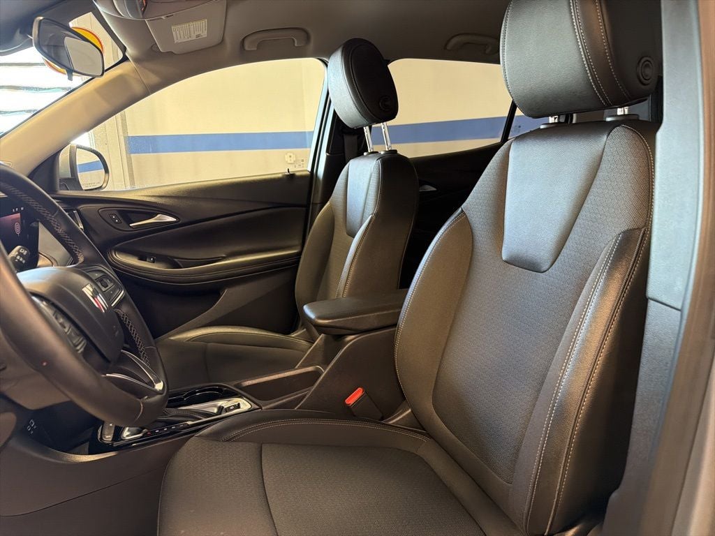 2025 Buick Encore GX Preferred 1SB w/ Nav