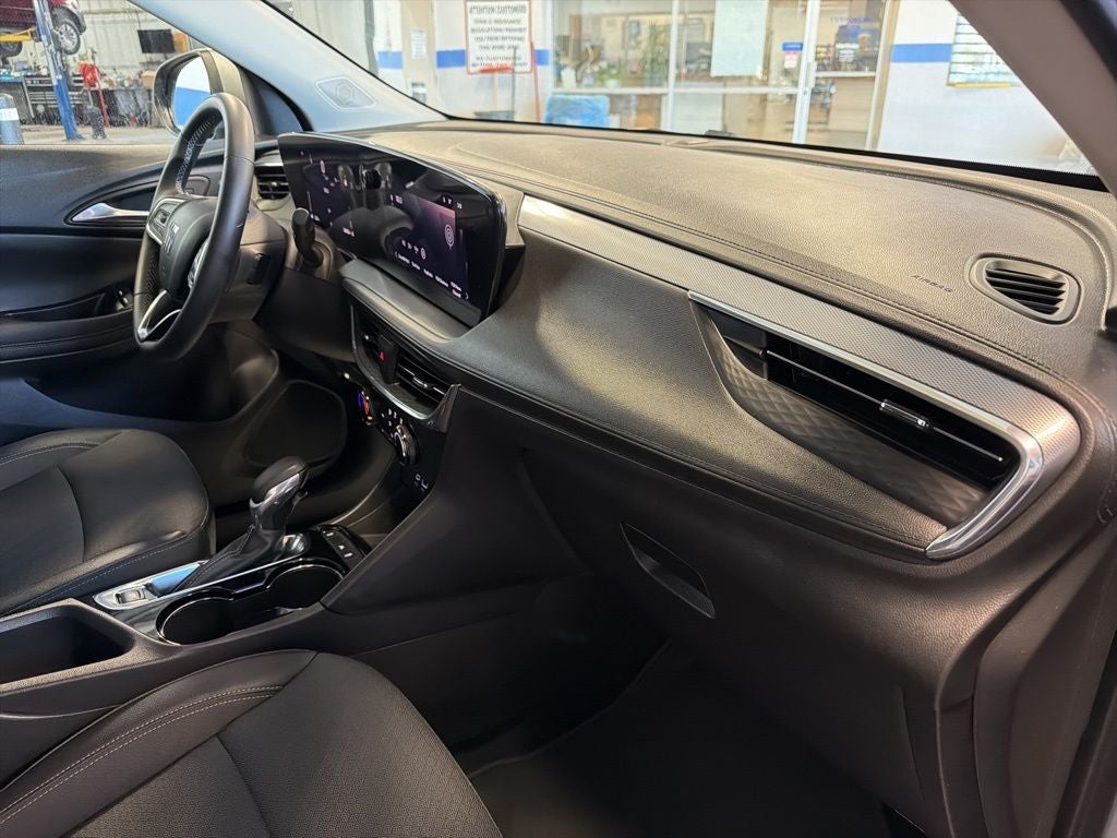 2025 Buick Encore GX Preferred 1SB w/ Nav