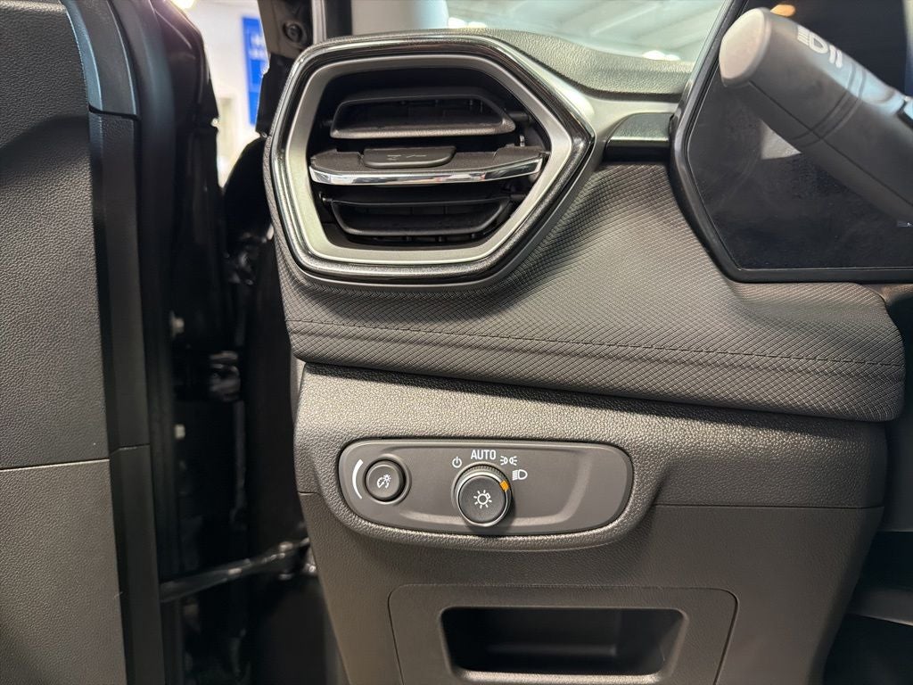 2025 Chevrolet TrailBlazer LT w/ ZL3 Convenience & Cold Weather Pkg