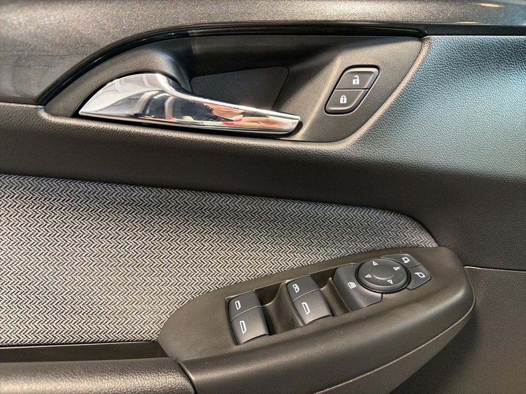 2025 Chevrolet TrailBlazer LT w/ ZL3 Convenience & Cold Weather Pkg