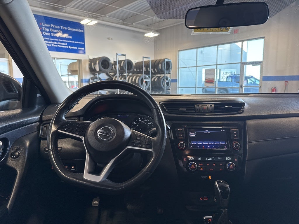2018 Nissan Rogue SV AWD w/ Heated Seats