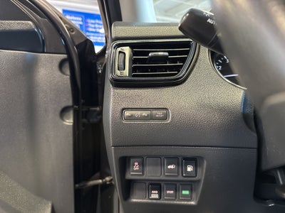 2018 Nissan Rogue SV AWD w/ Heated Seats