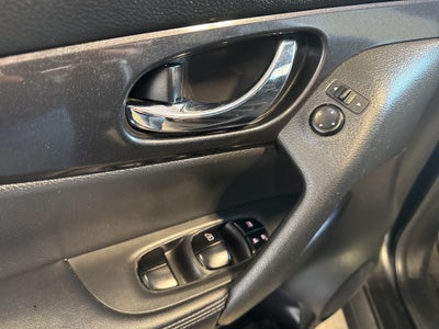 2018 Nissan Rogue SV AWD w/ Heated Seats