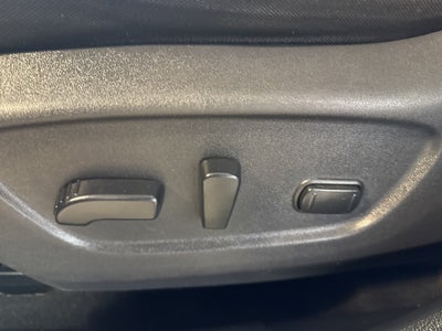 2018 Nissan Rogue SV AWD w/ Heated Seats