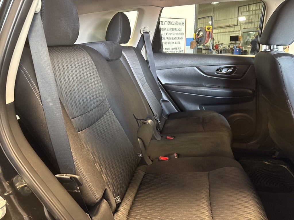 2018 Nissan Rogue SV AWD w/ Heated Seats