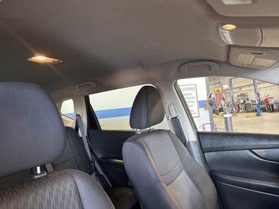 2018 Nissan Rogue SV AWD w/ Heated Seats