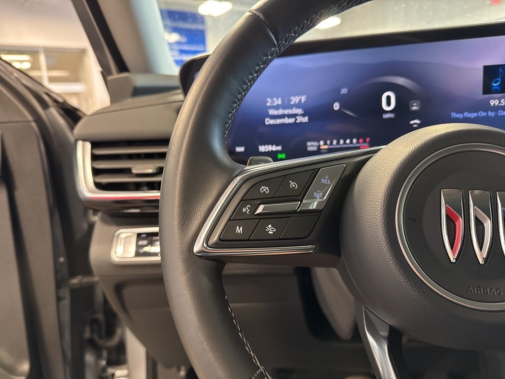 2025 Buick Envision Preferred w/ Adaptive Cruise