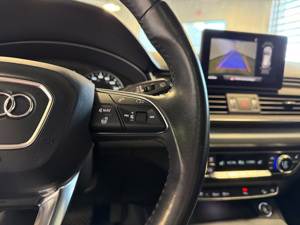 2018 Audi Q5 2.0T Premium Plus w/ Pano Roof & Nav